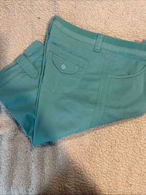 Lee Women's Aqua Capris
